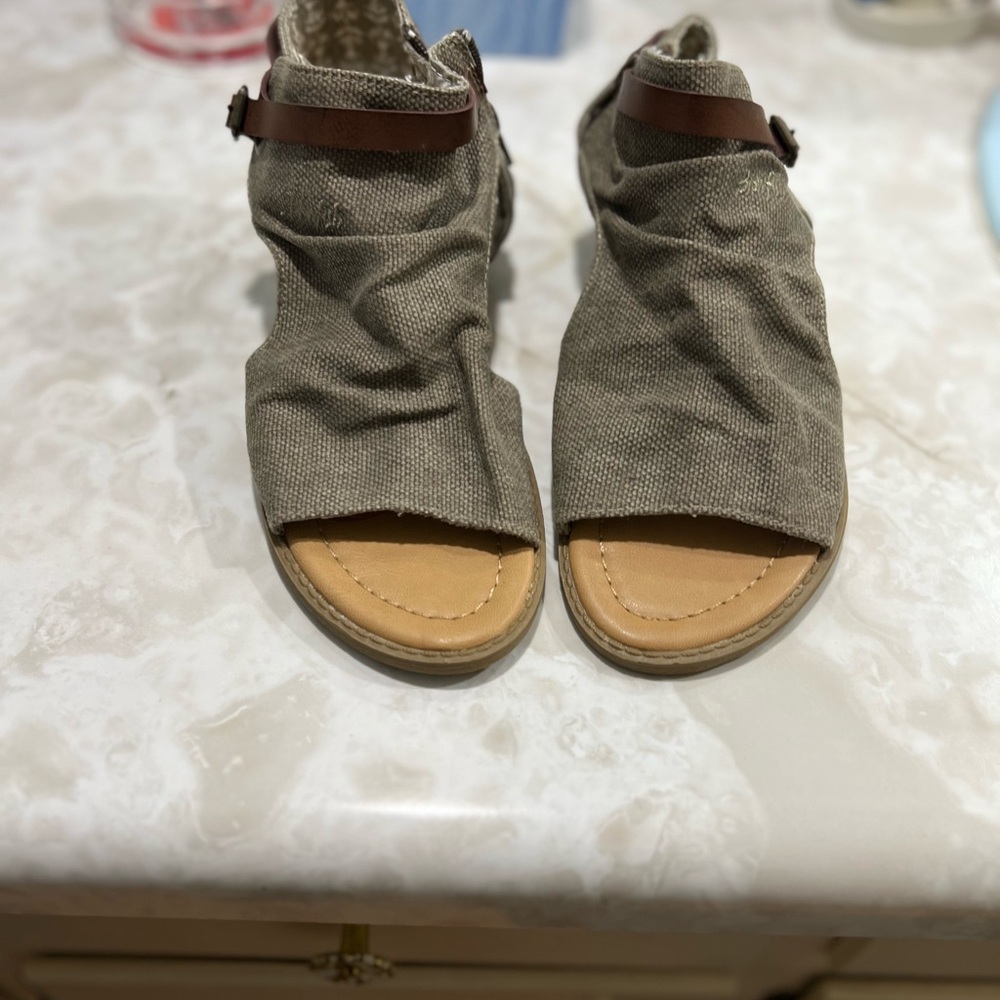 Blowfish Brown and Tan Open-Toe Sandals